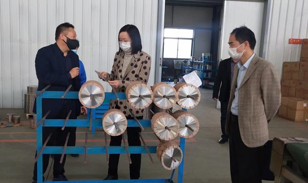 鄂州市市委常委、統戰部部長(cháng)鄒霞 蒞臨湖北昌利公司調研
